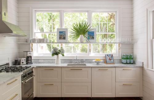 Cannonborough Elliotborough House | Cabana House at Casa Zoe