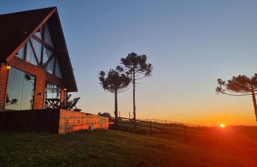 Leoberto Leal Cabin | Cabana na montanha, com hidro e Vista espetacular