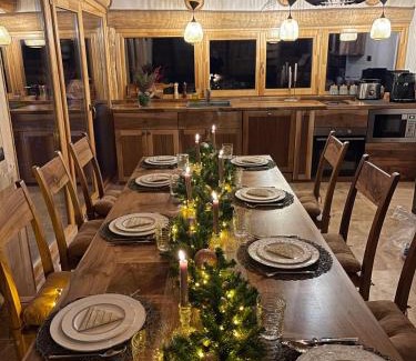 Sisesti Ski Chalet | Cabana Pietrusa