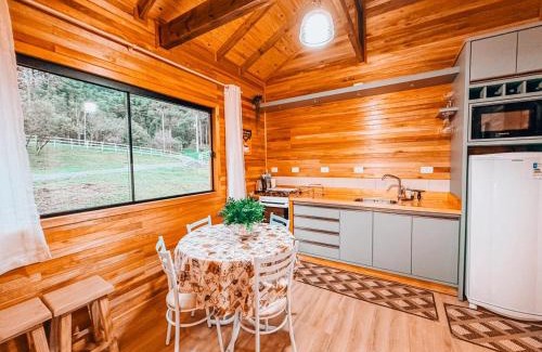 Bom Retiro House | Cabana Romântica com Hidromassagem