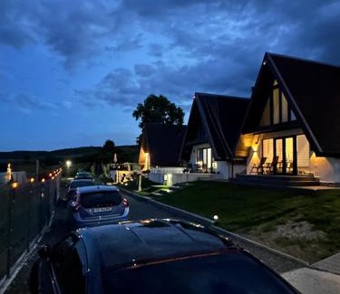 Husi Villa | Cabana Toscana