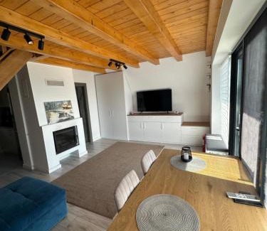 Husi Villa | Cabana Toscana