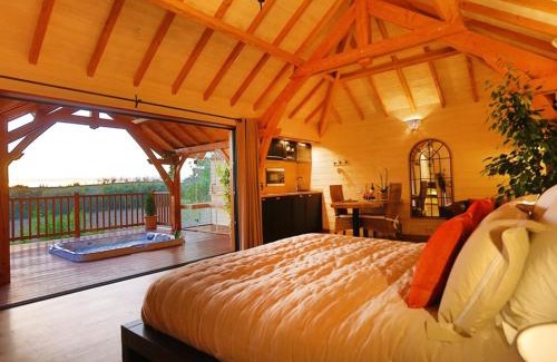 Alzonne House | Cabane de Prestige avec Jacuzzi et Sauna privatifs
