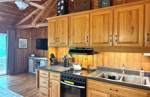 Huddleston House | Cabin 1 at Cedar Key - Perfect lakefront getaway!