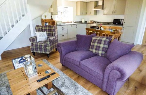Welsh Frankton Cottage | Cabin ∙ 2 bedrooms ∙ 3 guests