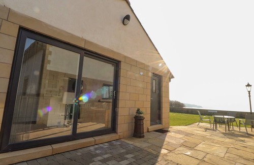 Heysham Cottage | Cabin ∙ 2 bedrooms ∙ 4 guests