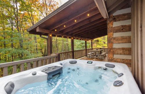 Todd House | Cabin Chateau- Modern Escape with Outdoor Living area with Fireplace & Hot Tub