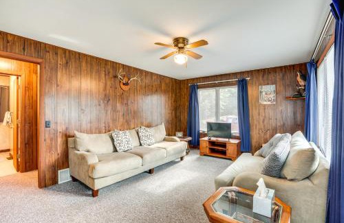 Boulder Junction House | Cabin in Boulder Junction with Fire Pit and Deck!