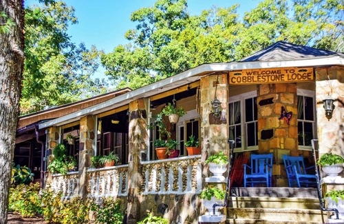 Steelville Cabin | Cabin on Meramec River - Duplex Unit 16B