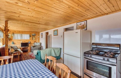 Gordon Cabin | Cabin on the Lake - 4-Beds - Wisconsin Northwoods - Pets Ok