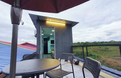 Shah Alam Apartment | Cabin stay with great sunrise and plane spotting