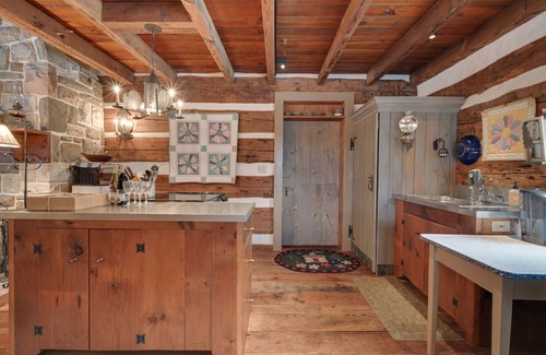 Pine Grove Mills Cabin | Cabin Vacation Rental ~ 8 Mi to Penn State!