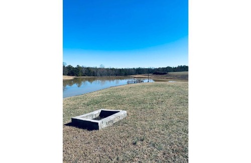 Deer Lodge Cabin | Cabin with private pond. A peaceful escape