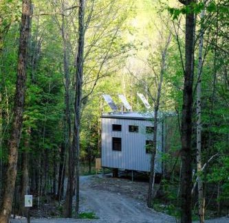 Eastman House | Cabin Zoobox 55