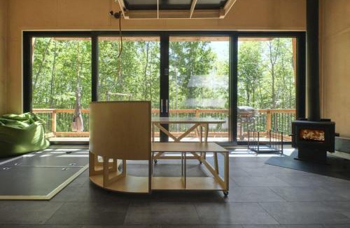 Eastman House | Cabin Zoobox 75