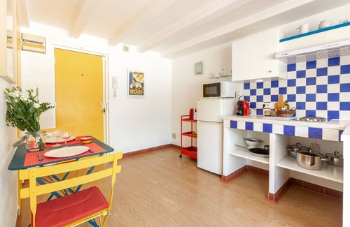 Hotel-de-Ville Apartment | CABINE 56 - Comme une cabine de Bateau à l'entrée du Port