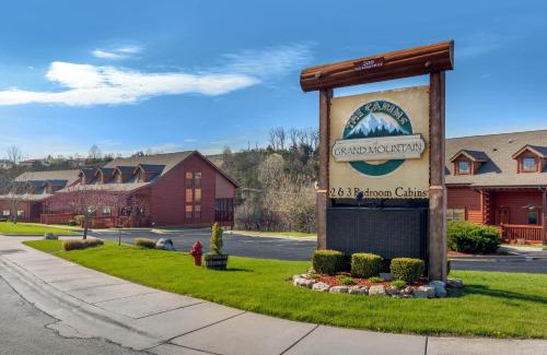 Branson Theater District Resort | Cabins at Grand Mountain