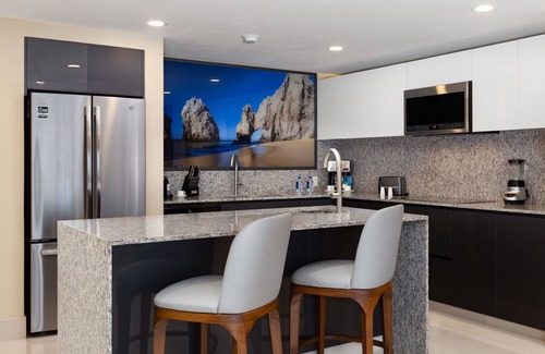 San Jose del Cabo Apartment | Cabo Villa la Valencia 3 bedroom 4 bath Ocean Front Penthouse Christmas week