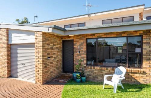 Central Mudgee Villa | Caddy Shack - Mudgee Stay by Golf Course & Wineries