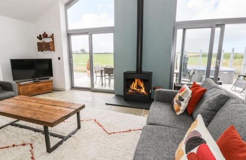Llanfairpwllgwyngyll House | Cae Sam