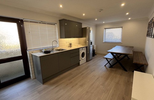 Newborough Cottage | Cae Teg