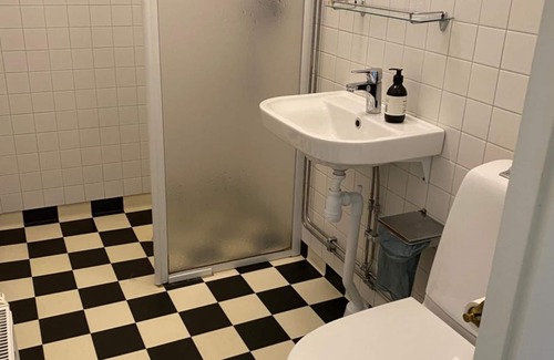 Ronneby Bed & Breakfast | Café Mandeltårtan B&B VillaFloraViola
