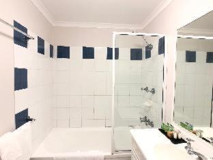 Holloways Beach Apartment | Cairns Beach Resort