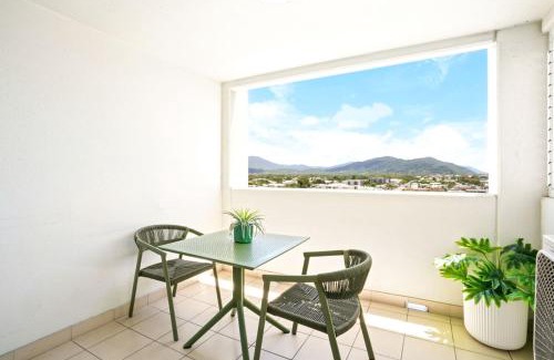 Cairns Central Business District Apartment | Cairns Central Studio 1012