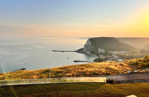 Kavarna Apartment | Calithea Residence