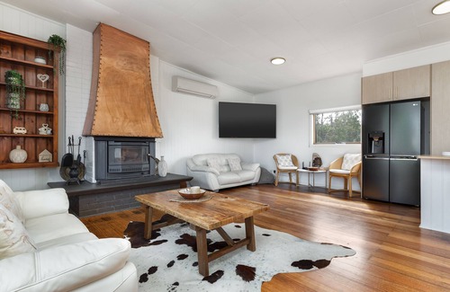 Mornington Peninsula House | Calling all Families, Fishermen and Corporate Organizations.