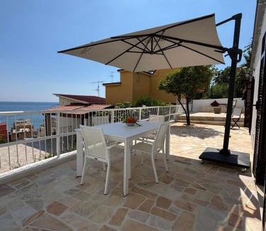Laigueglia House | Calma e Relax in Laiugueglia, Mare e tranquillità