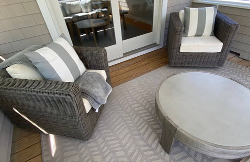 Bayside Cottage | Calming Bayside Cottage with Water Views