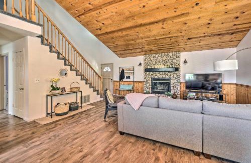 Twin Peaks House | Calming Twin Peaks Family Retreat with Views!