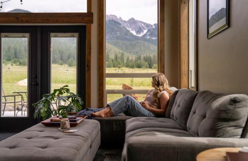 Ronan House | Calowahcan Cabin New Hot Tub