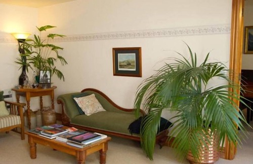 Nelson Bed & Breakfast | Cambria House