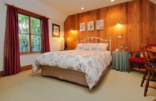 Nelson Bed & Breakfast | Cambria House