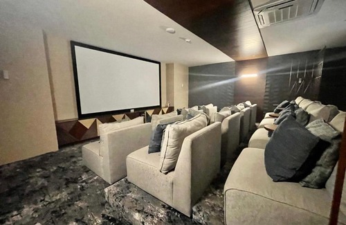 Zona Dorada Apartment | Camino al mar