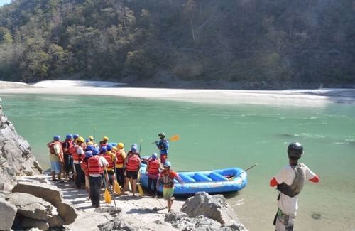 Amkholi RV Rental | Camp Eagle Nest