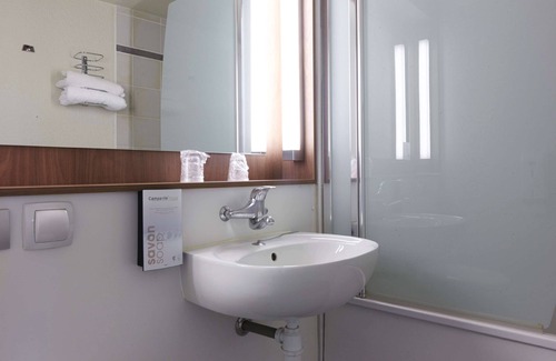 Plaisir Hotel | Campanile Plaisir