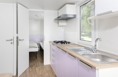 Januv Dul Ski Chalet | Camping 2000 - Stacaravan Fiji