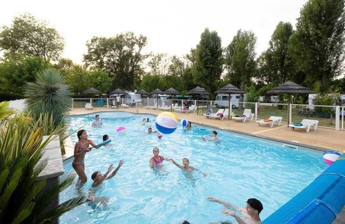 Montpon-Menesterol House | Camping 3 étoiles - Piscine - ccba0bd