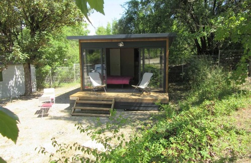 Tallard House | Camping 3 étoiles - ccbbahg