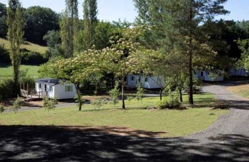 Soturac House | Camping 3 étoiles - Piscine - eehcdg