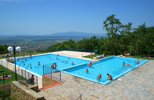 Nardini RV Rental | Camping Barco Reale