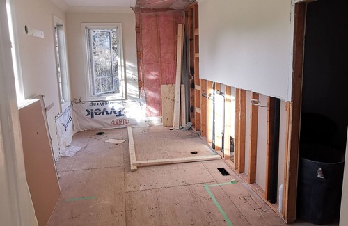 Whitchurch-Stouffville House | Camping staycation - secluded class A RV and trailer