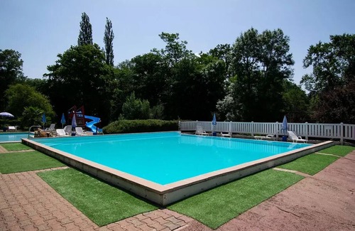 Saint-Honore-les-Bains House | Camping des Bains * - Mobilhome 2 bedrooms 2 to 4 people - 2 pers. included in the tariff