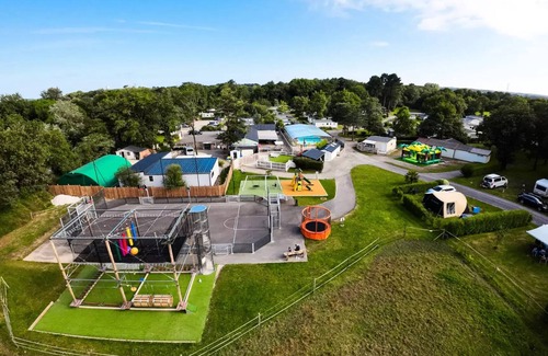 Pont-Scorff House | Camping Entre Terre et Mer * - Mobil home Comfort (2 bedrooms) 4 people