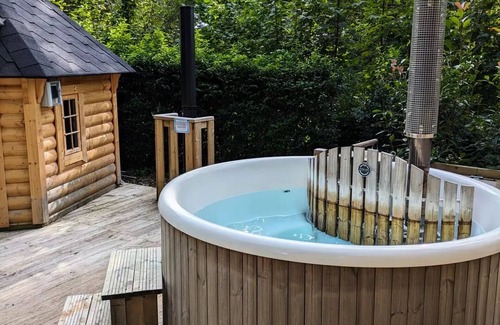 Saint-Leu-dEsserent House | Camping Le Pré des Moines* - Wooden Star Bubble 1 Piece 2 People