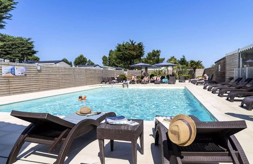 Ars-en-Re House | Camping Romanée Le Campiotel des Dunes * - Comfort Mobile Home 3 Rooms 4 People + TV