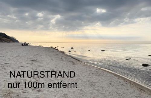Bakenberg Other | Campingplatz auf Rügen - Stellplatz für Wohnmobile , Wohnwagen , auch zum Zelten - in direkter Nähe zum Naturstrand -Natur Pur - Feriensiedlung Schwalbennest